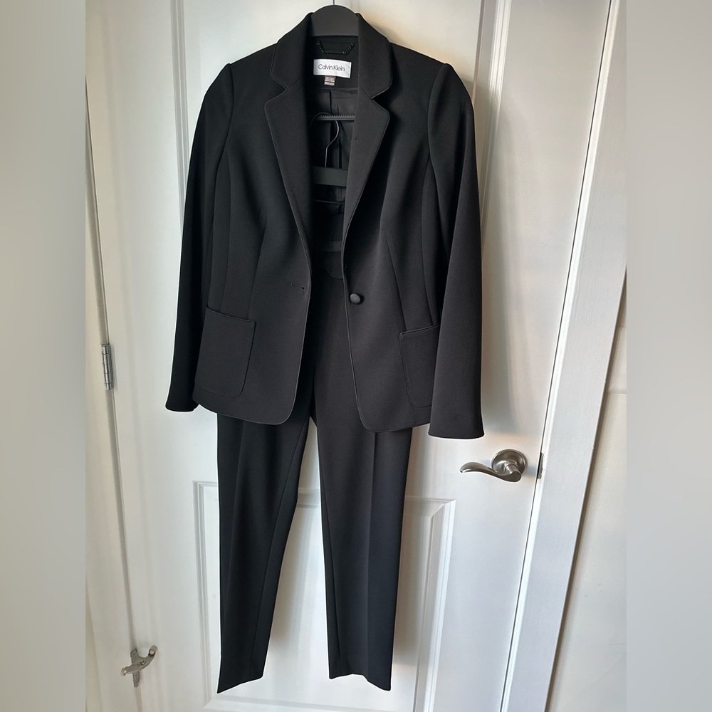 Suit